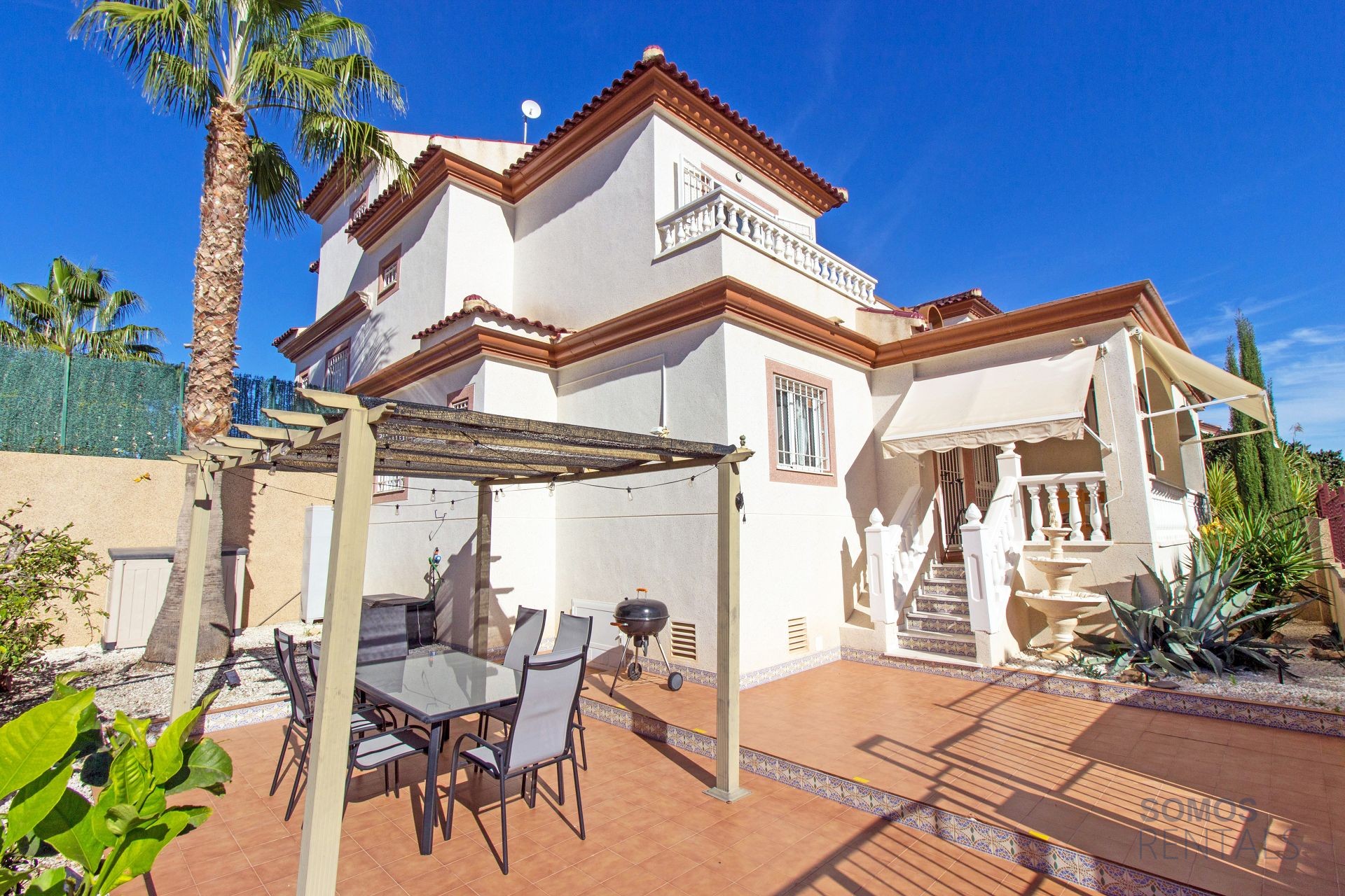 Casa Palmera - Urb La Marina photograph 1