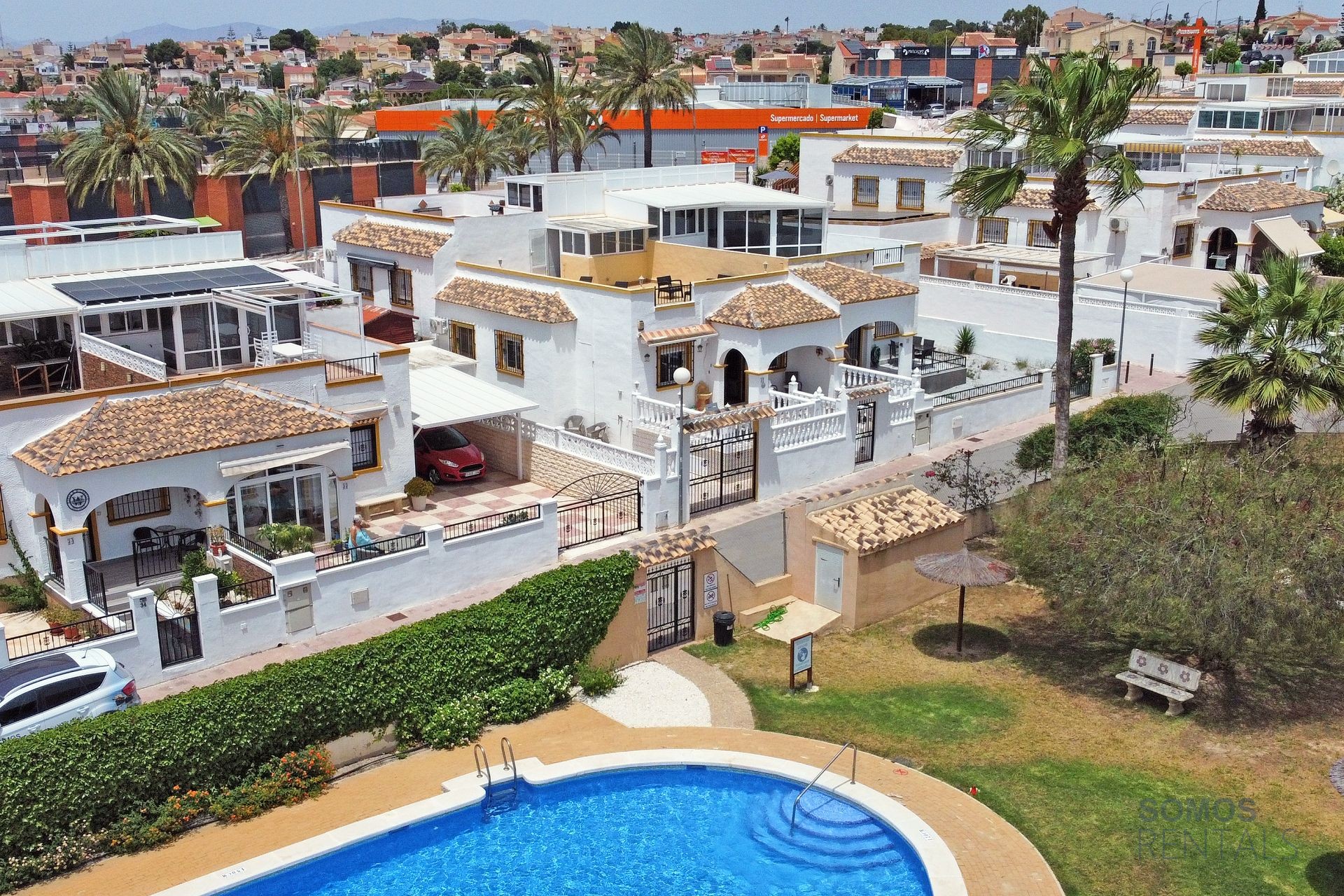 Casa Luis - Urb La Marina photograph 1