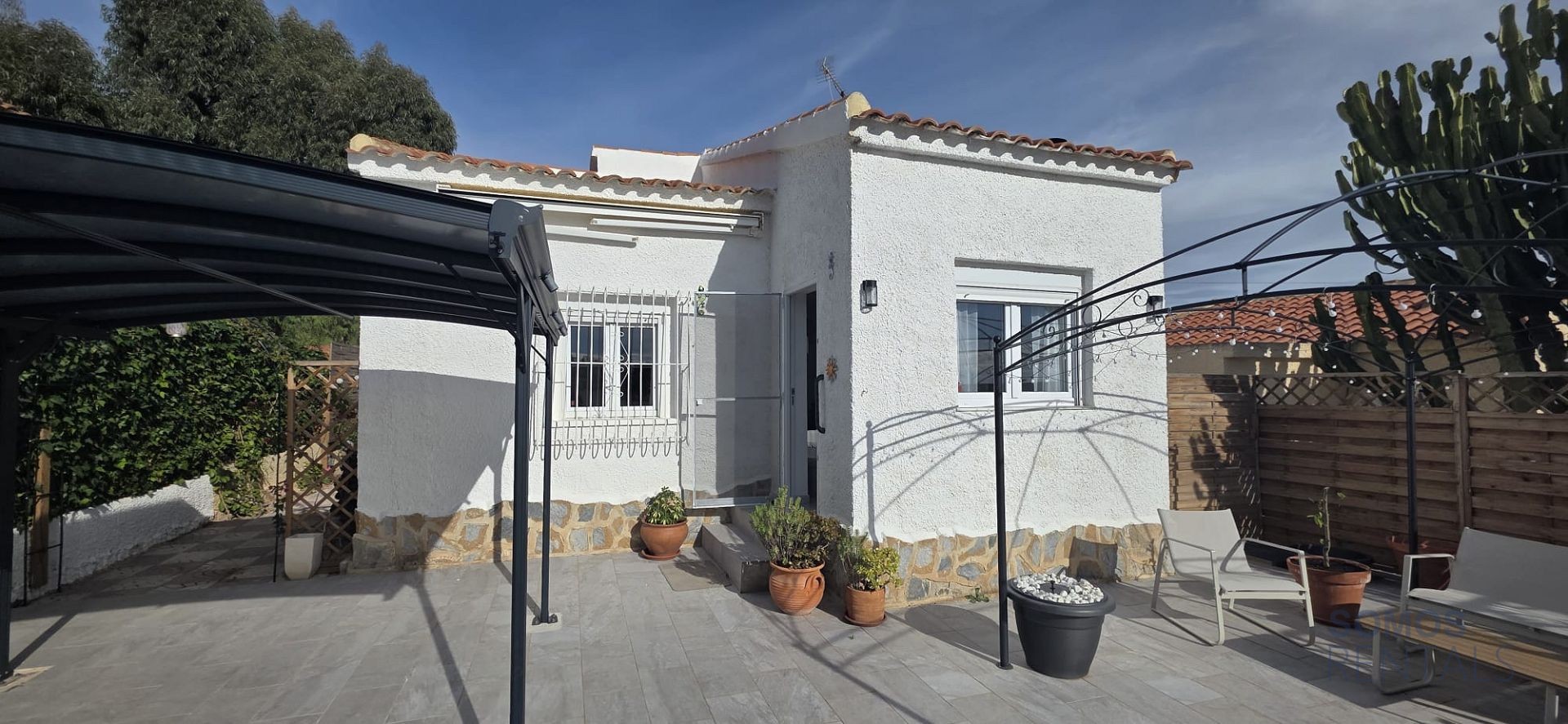 Casa Aragon - Urb La Marina photograph 1