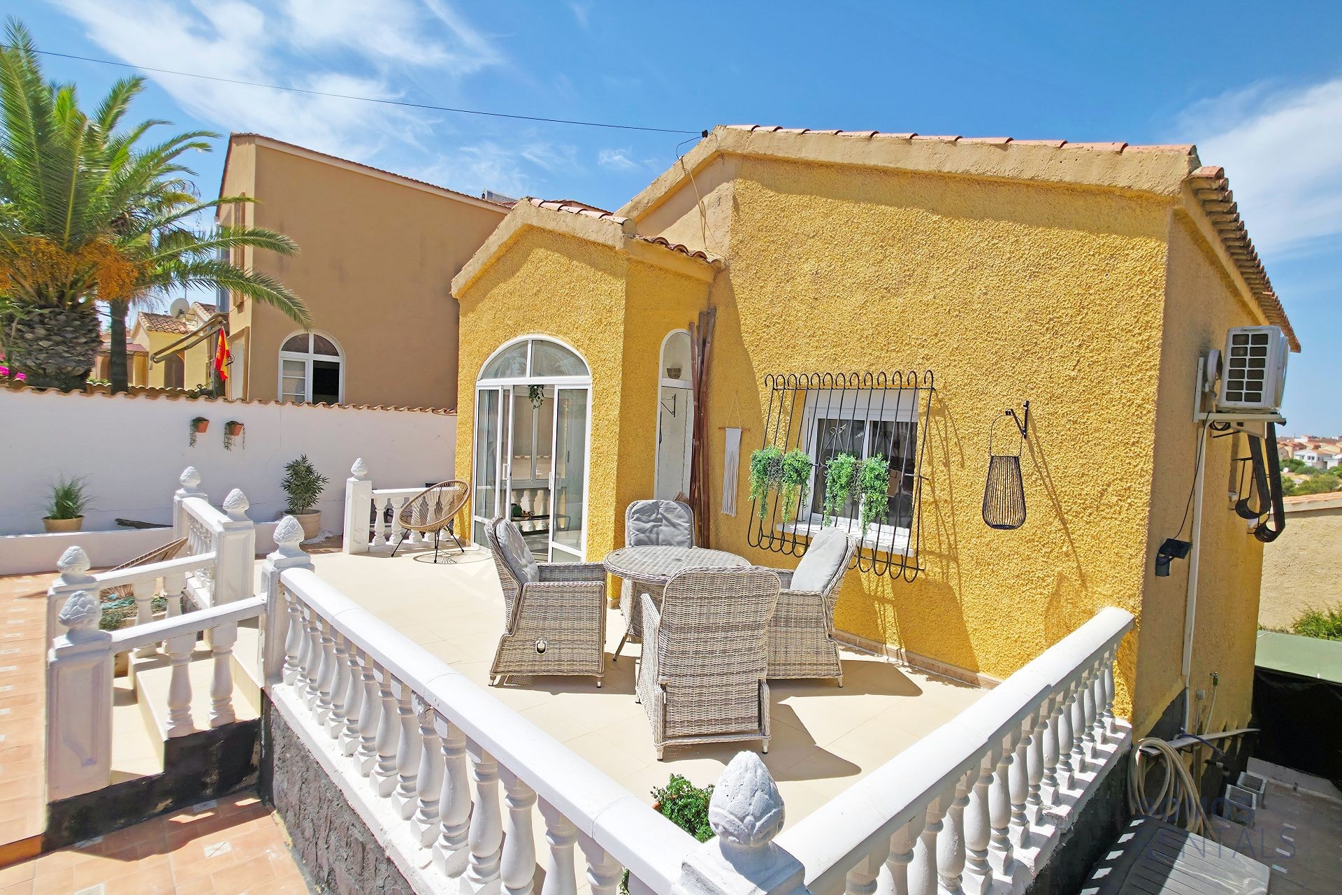 Villa Alicante - Urb La Marina photograph 5