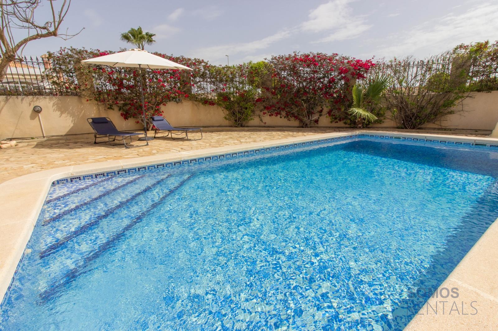 Villa Rosa - Urb La Marina photograph 12