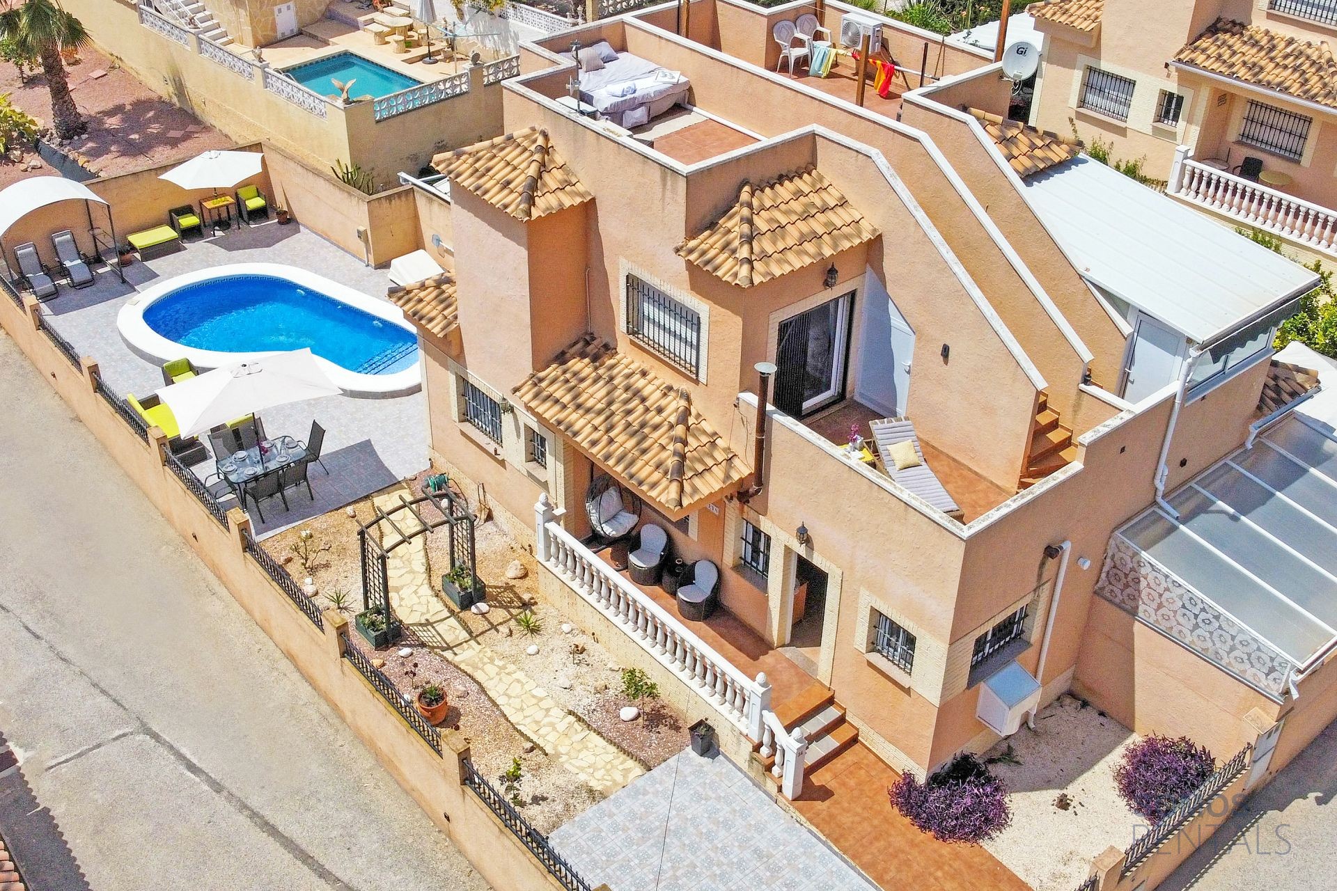 Casa Dublin - Urb La Marina photograph 1